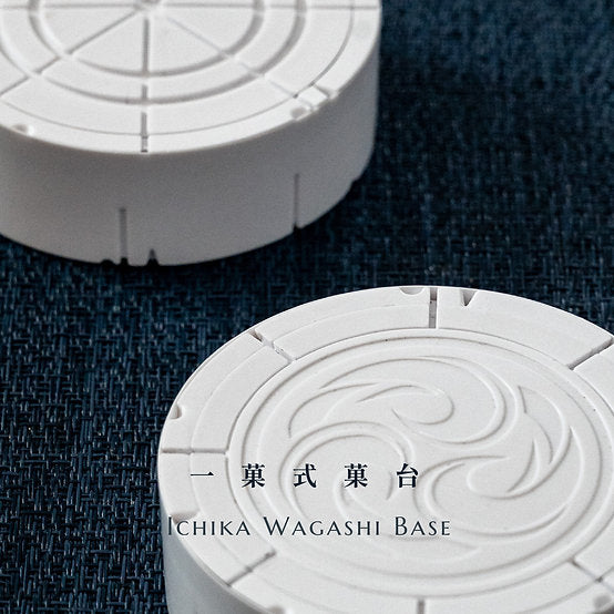 KADO ICHIKA Wagashi Nerikiri Base Holder 流菓台