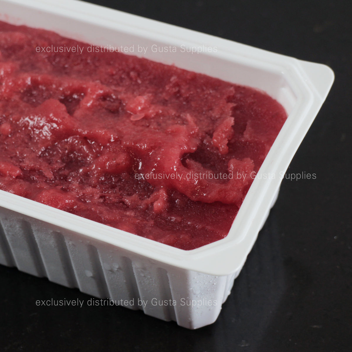 TAKA frozen Amaou strawberry puree – sweet premium Japanese berries (あまおう), 1kg