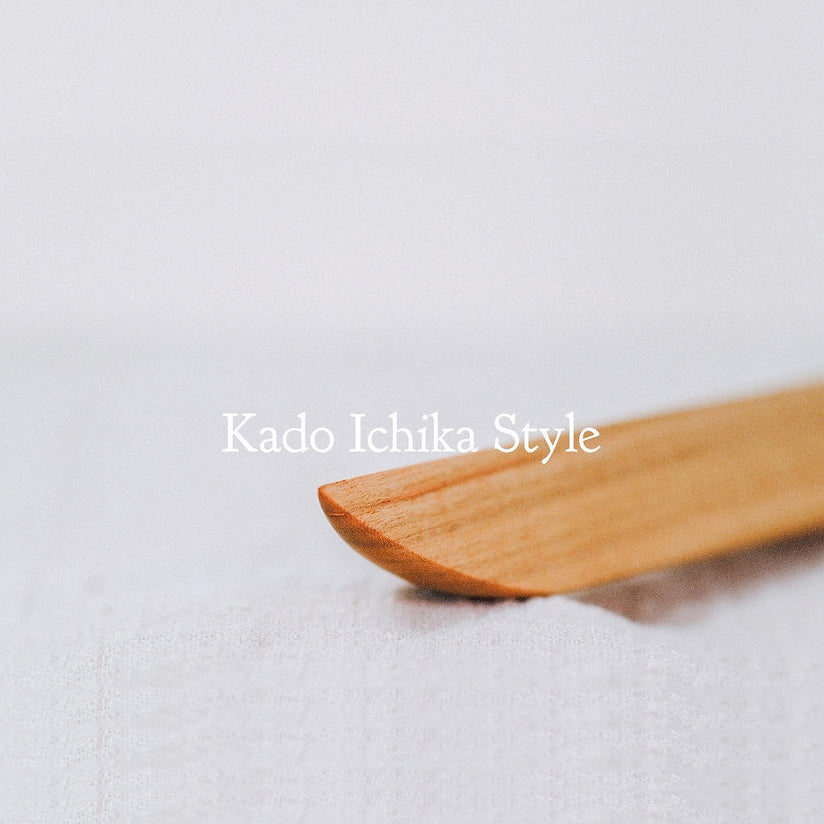 KADO ICHIKA Premium Sakura Wood Triangular Rod with 5mm pistil 五ミリ三⾓棒 半⽉丸タイプ