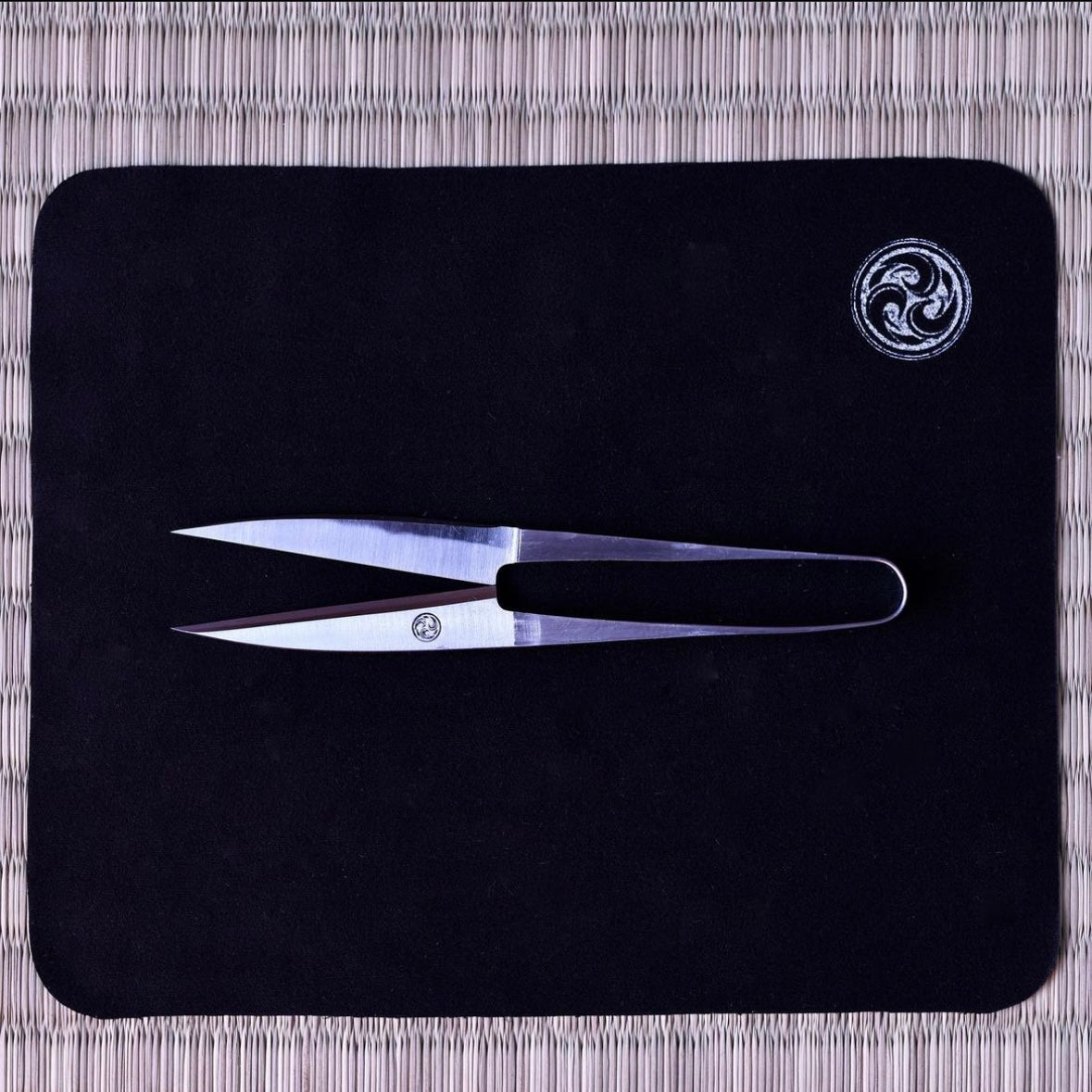 KADO ICHIKA Signature Triple-bladed Wagashi Scissors 両刃式製菓⽤御鋏 (三枚刃)