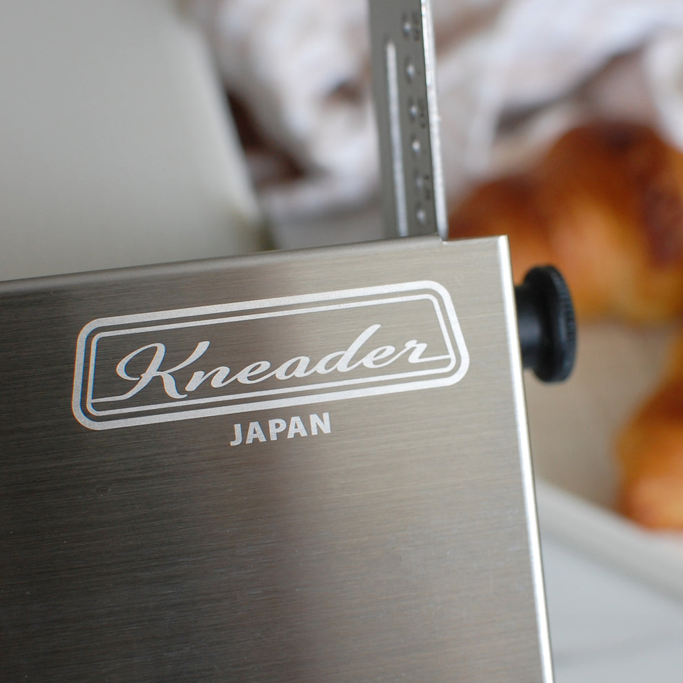 KNEADER RS201 — Folding Manual Dough Sheeter