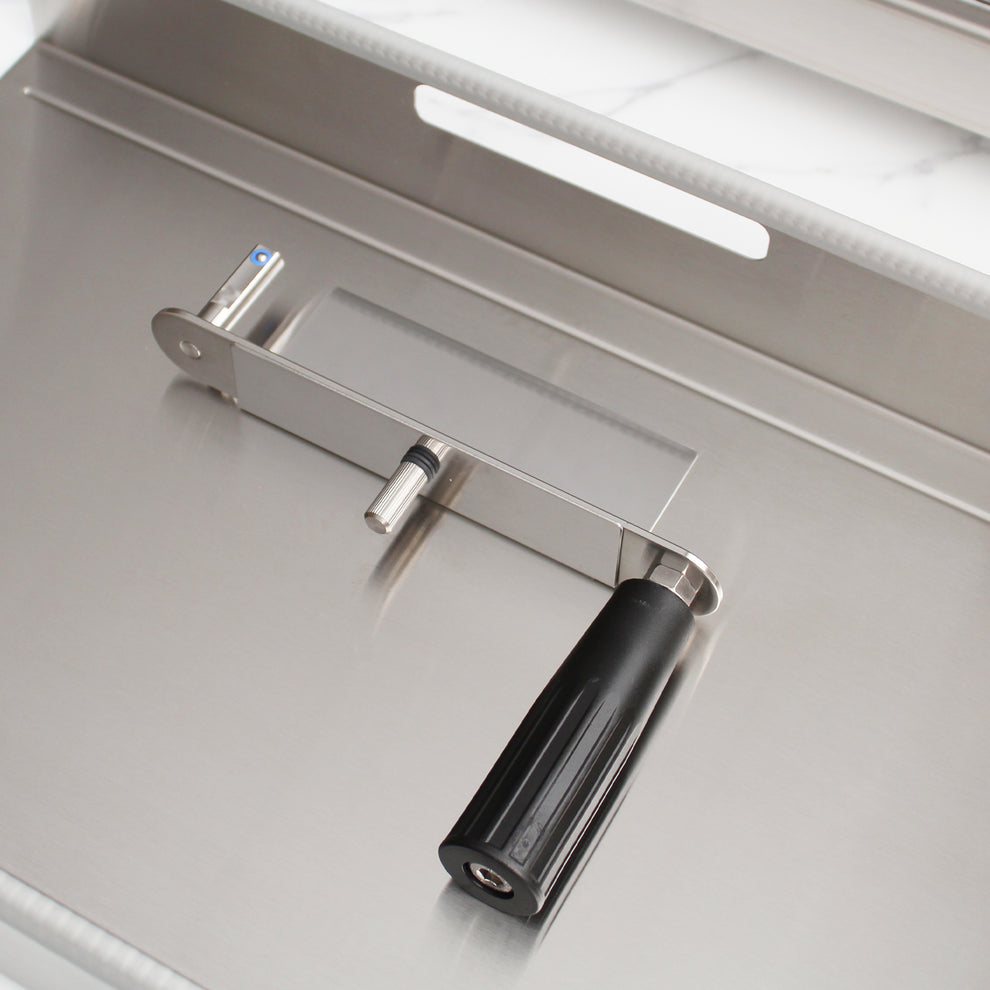 KNEADER RS201 — Folding Manual Dough Sheeter