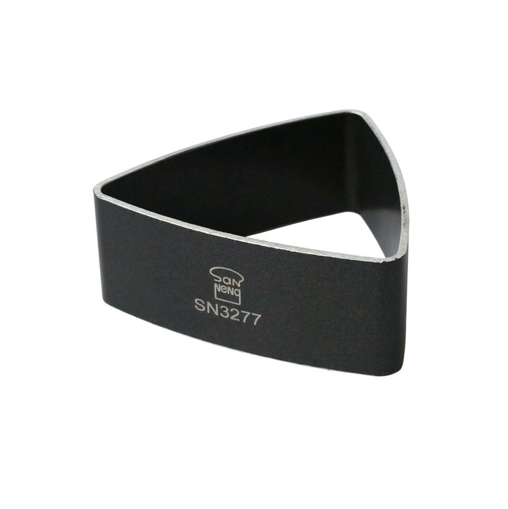 Black metal triangular ring with 'Sanneng' logo and 'SN3277' text on a white background