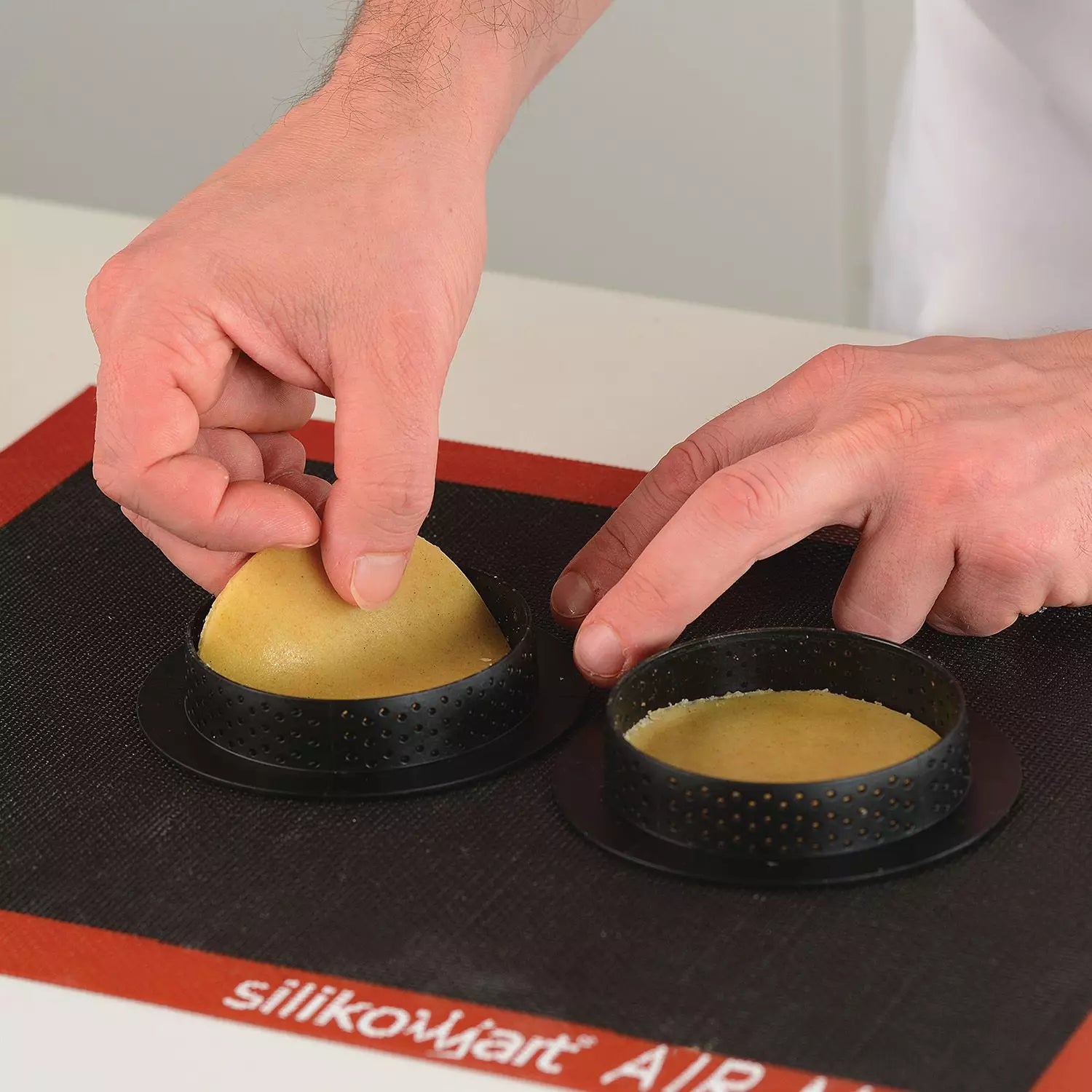 SILIKOMART Air Mat Micro-Perforated Silicone Baking Mat 520 x 315 mm 40.110.99.0000