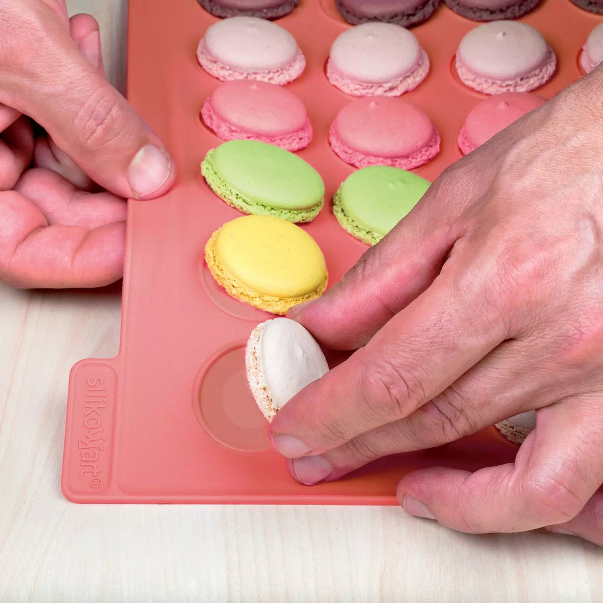 SILIKOMART MAC01 Silicone Macaron Mat 400 x 300 mm 33.041.00.0060