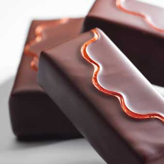 VALRHONA Satilia Noire 62%, Dark Chocolate Couverture