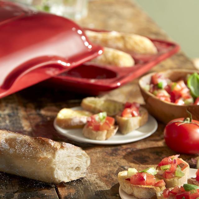 EMILE HENRY Baguette Baker