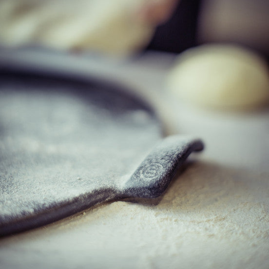 EMILE HENRY Smooth Pizza Stone