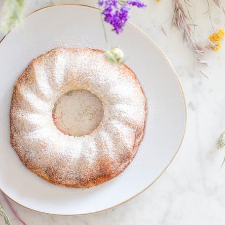 Gusta Supplies Trans-fat Free, Non-Melting Powdered Snow Sugar