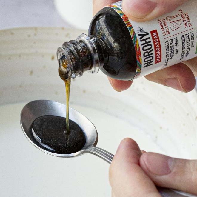 NOROHY Organic Madagascar Vanilla Extract with Seeds, 50ml