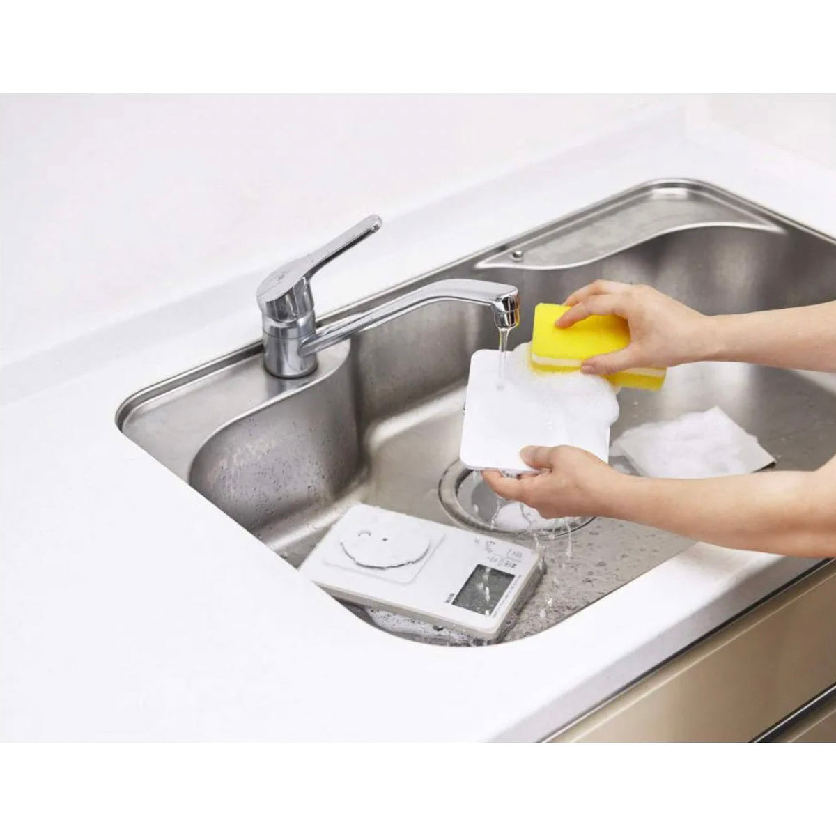 TANITA Waterproof Washable High Precision Digital Cooking Scale with Liquid Measurement Mode